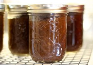 apple_butter_in_jars-by-unknown-author-licensed-under-cc4